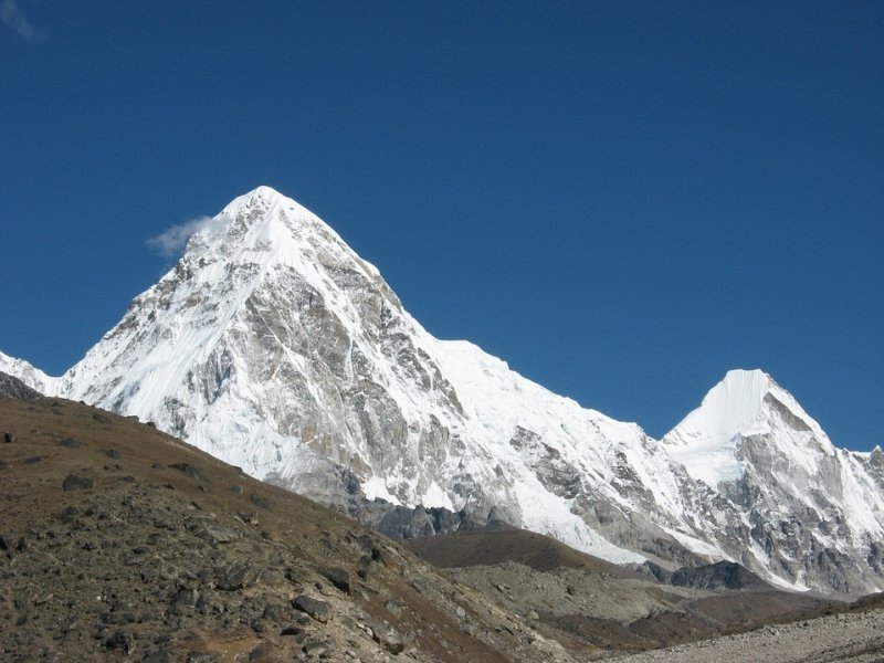 Everest Trek - Pumori
