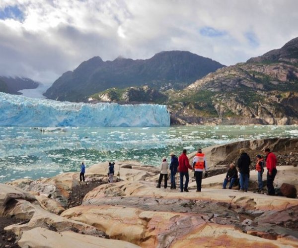 Cruzeiro NavioSkorpios III - Rota Kaweskar - Glaciar Amalia