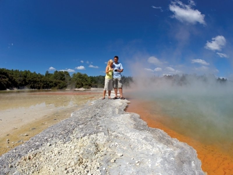 Rotorua -Geysers - foto Chris Mclennan