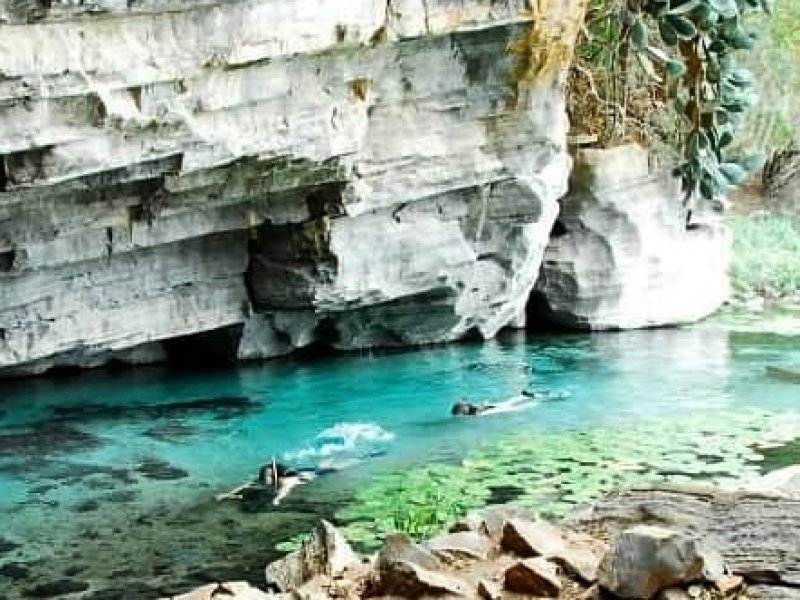 Flutuação na Gruta da Pratinha