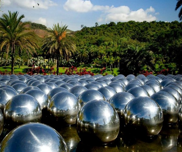 CORPUS CHSRITI - Inhotim com Belo Horizonte