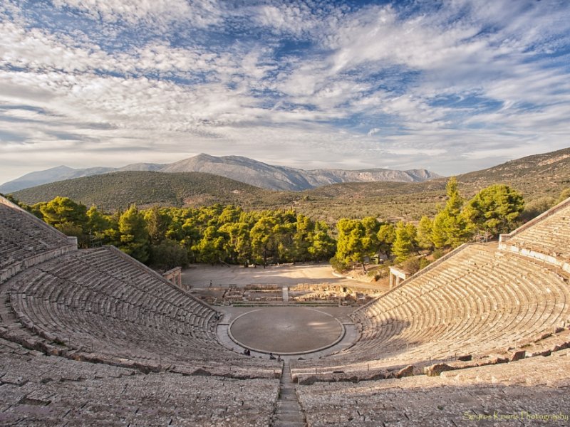 Grécia Mágica - Atenas, Meteora, Ilhas de Santorini e Mykonos