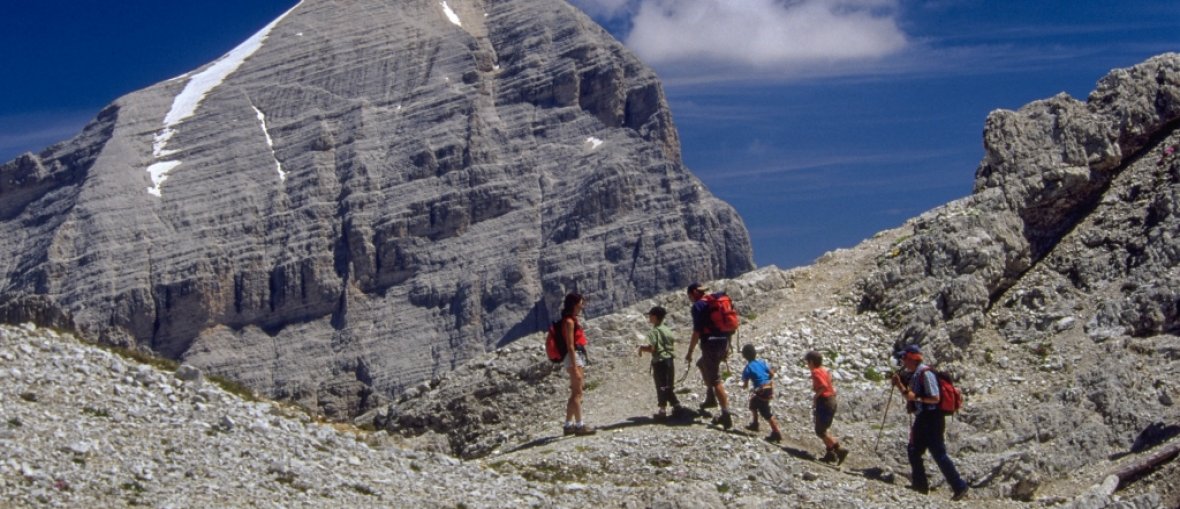 Trekking na Itália - montanha - Dolomitas