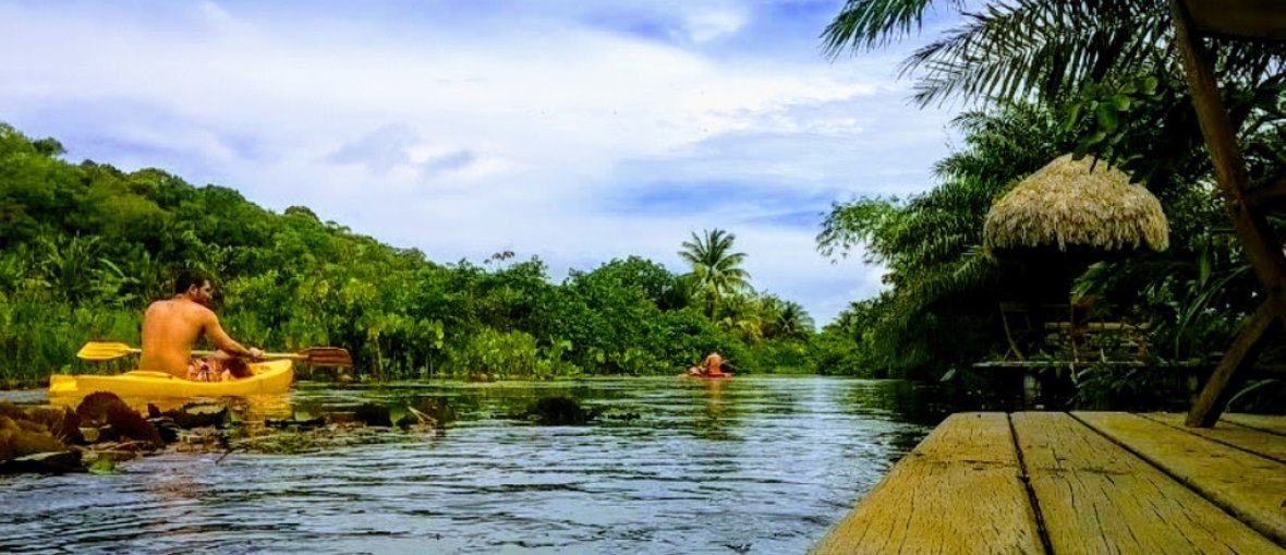 Caiaque no Rio Catu