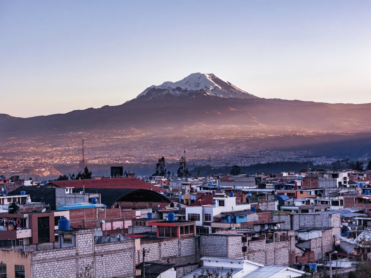 Quito e Avenida dos Vulcões Equador