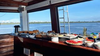 Amazônia - Navegação pelo Rio Negro - M/V Desafio